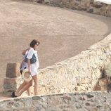 Una embarazada Carla Bruni junto a Nicolas Sarkozy en la Costa Azul