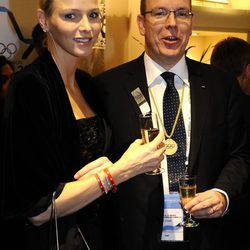 Alberto y Charlene de Mónaco en la reunión del COI en Sudáfrica