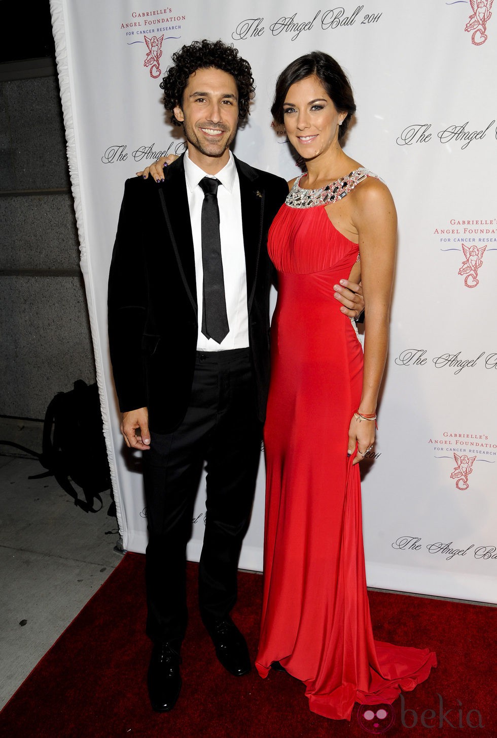 Jenna Morasca y Ethan Zohn en la gala 'Angel Ball' contra el cáncer en Nueva York