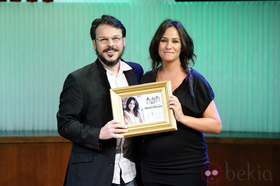 Melani Olivares, galardonada en los premios 'Cuida de ti'