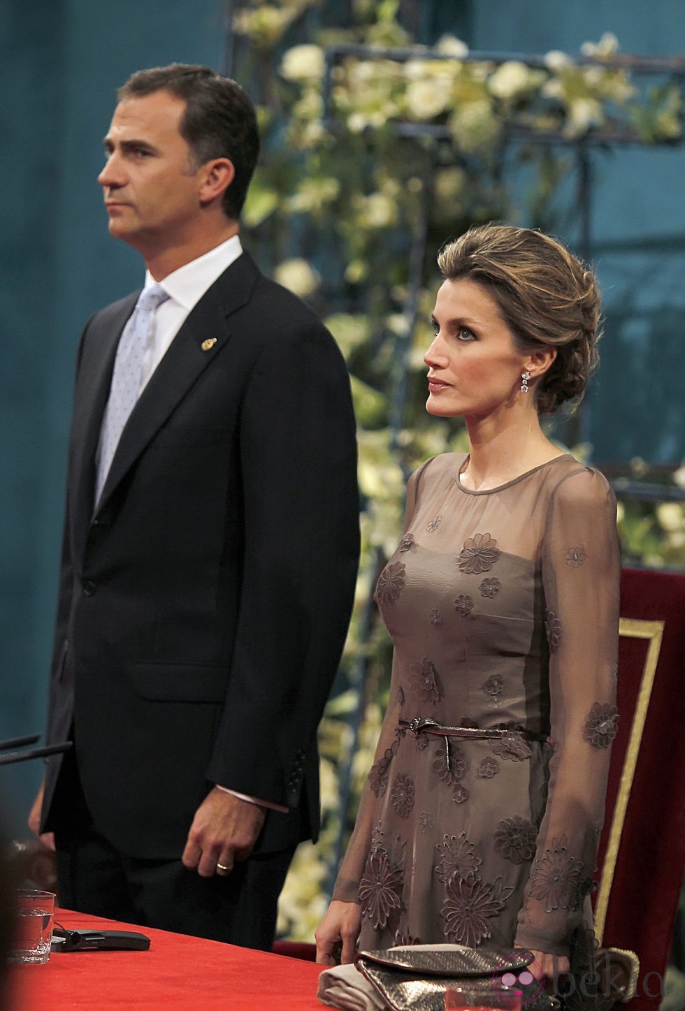 Don Felipe y doña Letizia en la ceremonia de los Premios Príncipe de Asturias 2011