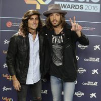 Juan Fernández y Adrián Roma en la cena de nominados de los Premios 40 Principales 2016