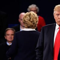 Donald Trump durante el segundo debate presidencial