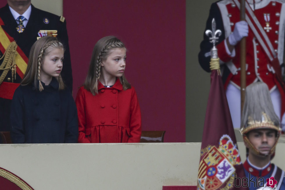 La Princesa Leonor y la Infanta Sofía en el Día de la Hispanidad 2016