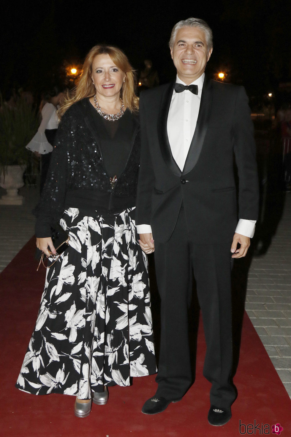 Agustín Bravo y su mujer durante la X Edición de los Premios Escaparate en Sevilla.