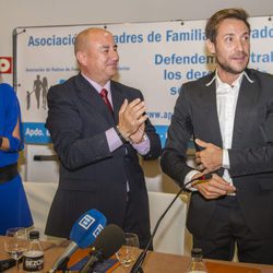 Antonio David Flores premiado en Gijón