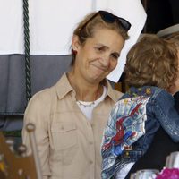 La Infanta Elena con Marta Ortega y su hijo Amancio en el Concurso de Saltos de Sevilla 2016