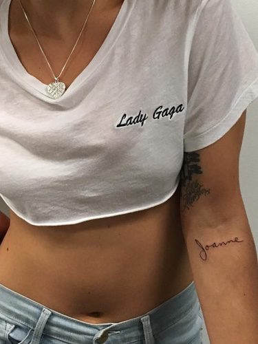 Lady Gaga muestra su nuevo tatuaje Joanne