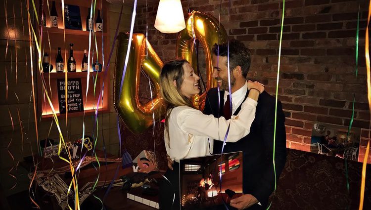 Ryan Reynolds celebrando su 40 cumpleaños con una romántica cena con Blake Lively