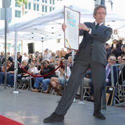 Hugh Laurie inaugura su estrella en el conocido Paseo de la Fama