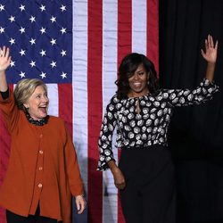 Michelle Obama apoyando a Hillary Clinton en su campaña electoral