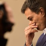 Pedro Sánchez muy emocionado en su despedida tras renunciar a su escaño del Congreso