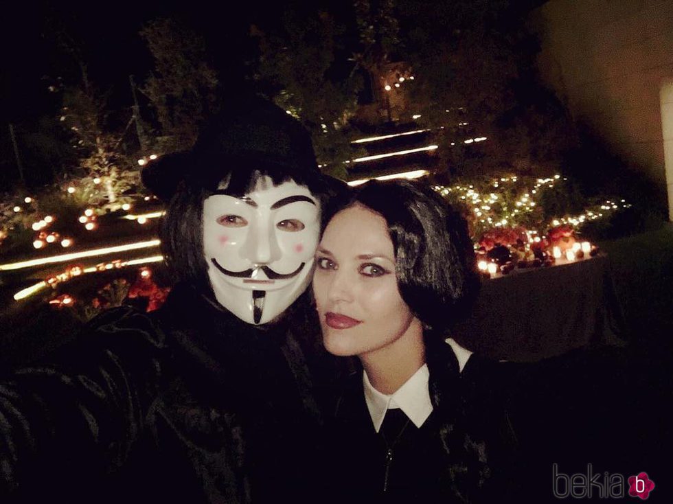 Helen Lindes y Rudy Fernández disfrazados en Halloween 2016