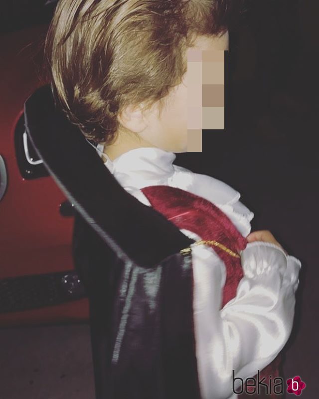 Lucas, el hijo de Alba Carrillo disfrazado en Halloween 2016