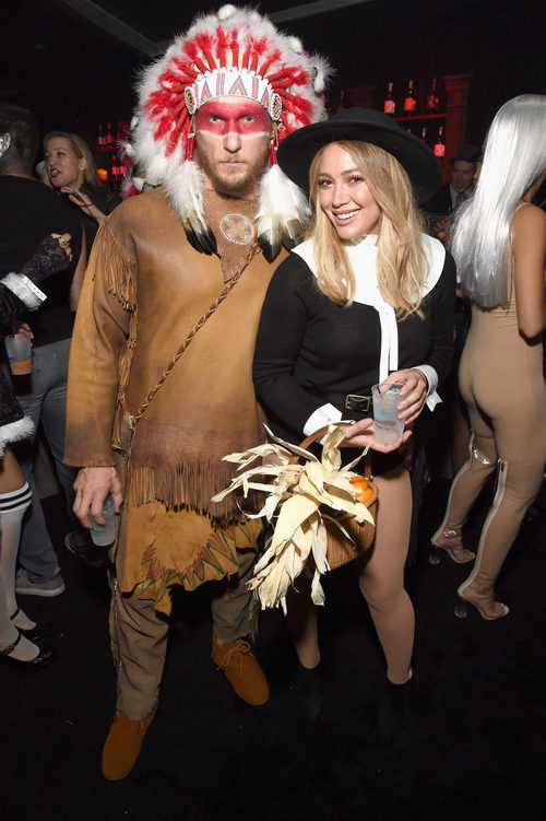 Hilary Duff y Jason Walsh en la fiesta de Halloween de Casamigos
