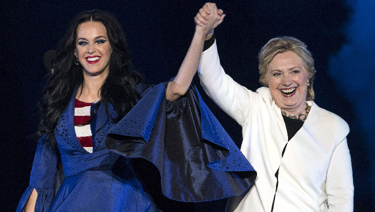 Katy Perry apoyando a Hillary Clinton
