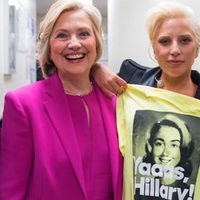 Lady Gaga apoyando a Hillary Clinton