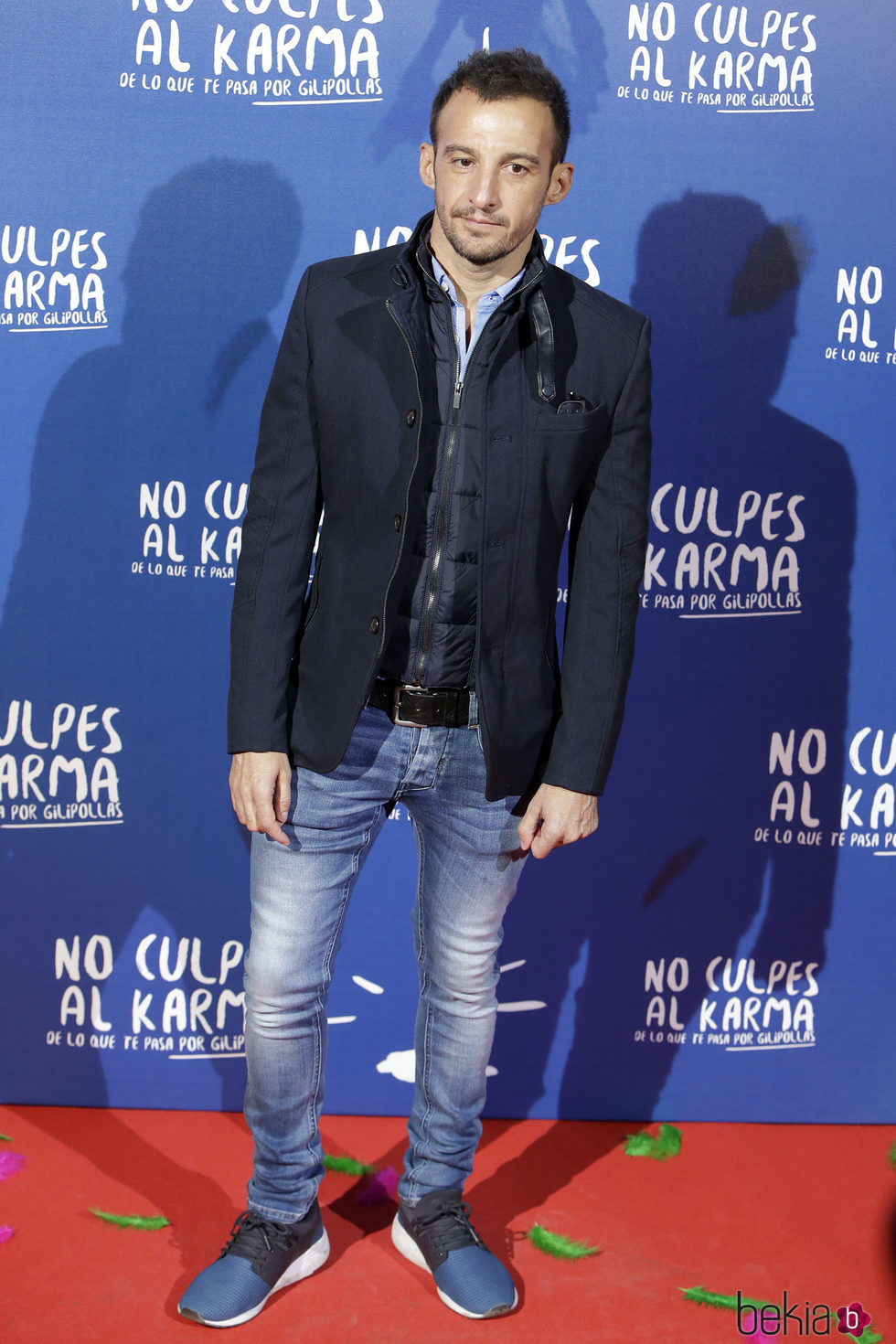 Alejandro Amenábar durante la premiere de la película 'No culpes al karma de lo que te pasa por gilipollas'