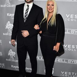 Christina Aguilera y Matthew Rutler en la Gala Baby2Baby 2016
