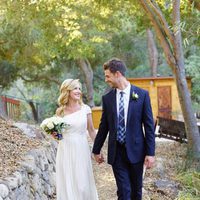 Angela Kinsey y Joshua Snyder se dan el sí quiero en California