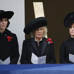 Kate Middleton, Camilla Parker Bowles y Sophie Rhys Jones en el Día del Recuerdo 2016