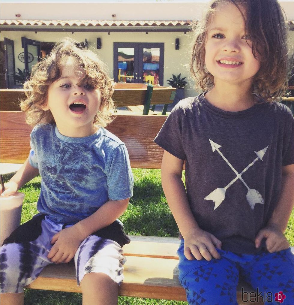 Noah y Bodhi, los hijos mayores de Megan Fox y Brian Austin Green