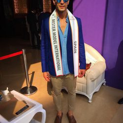 Alejandro Nieto durante el certamen de "Mister Model International Pageant"
