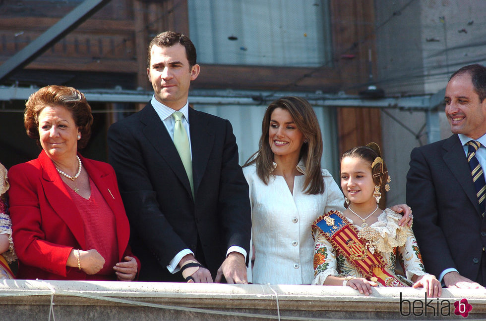 Rita Barberá con los Reyes Felipe y Letizia y Francisco Camps
