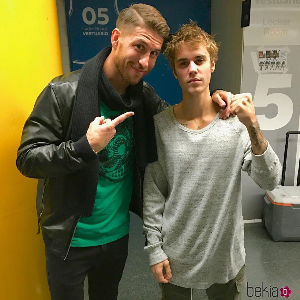 Sergio Ramos posando con Justin Bieber