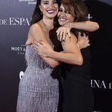 Penélope y Mónica Cruz en la premiere de 'La Reina de España' en Madrid