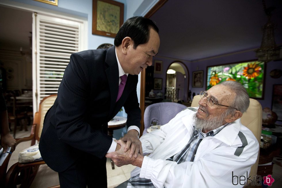 Fidel Castro y el Presidente de Vietnam Tran Dai Quang