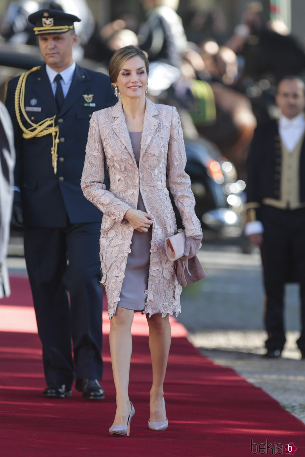La Reina Letizia llega a Oporto para su Visita de Estado a Portugal