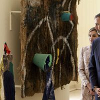 Los Reyes Felipe y Letizia en una exposición de Joan Miró en Oporto en su Visita de Estado a Portugal