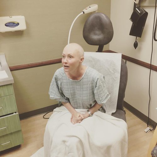 Shannen Doherty se somete a su primera radioterapia