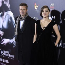 Brad Pitt y Marion Cotillard en la premiere de 'Aliados' en Madrid