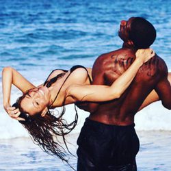Mariah Carey y Nick Cannon disfrutando de un día de playa