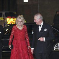El Príncipe Carlos y Camilla Parker Bowles en la Royal Variety Performance 2016