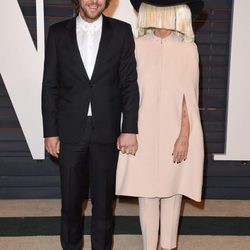 Sia y Erik Anders Lang en la fiesta Vanity Fair tras los Oscar 2015