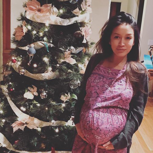 Mara Lane presume de embarazo en las redes sociales