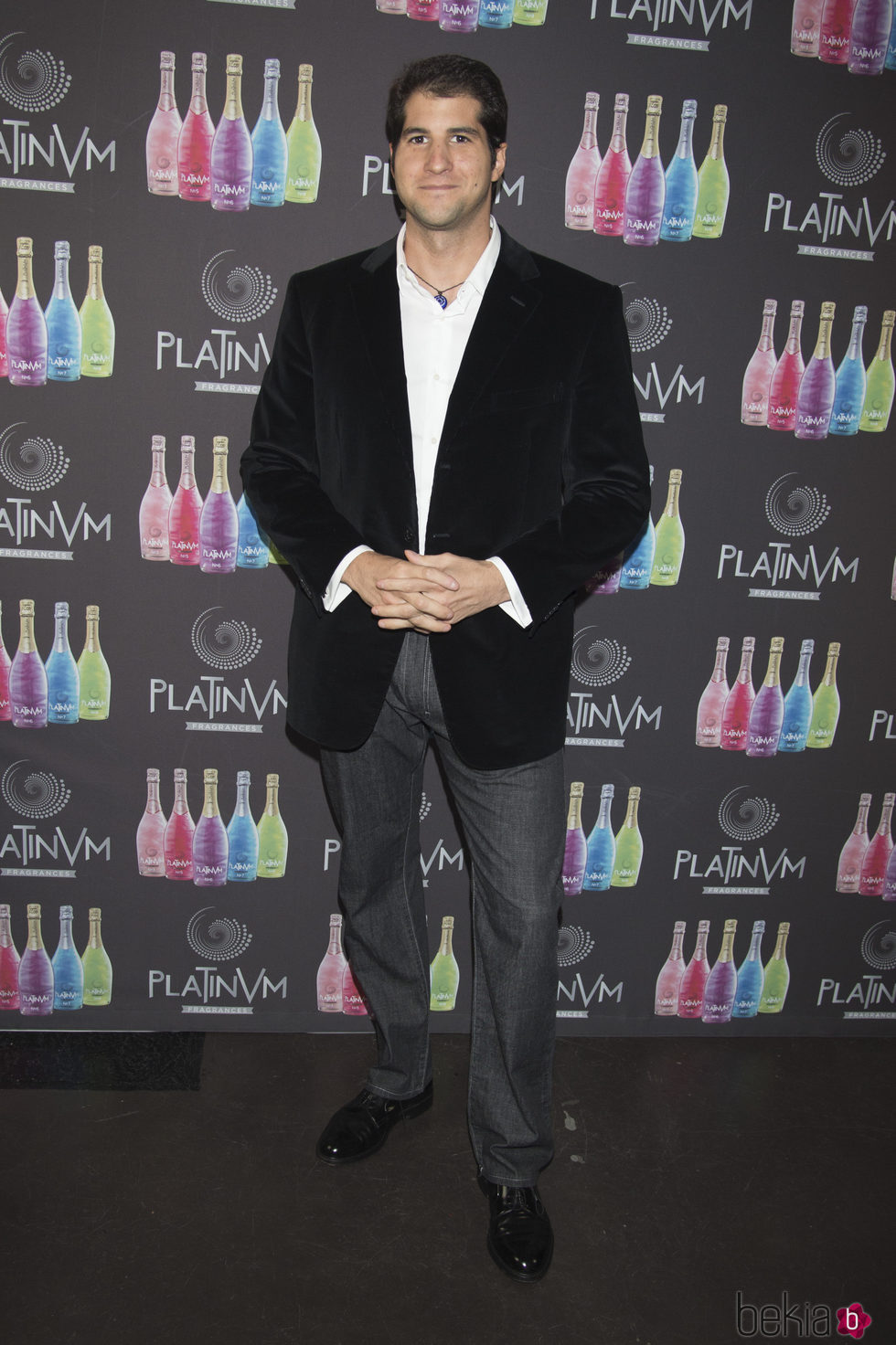 Julián Contreras acude a la Presentación de las bebidas con fragancias Platinum