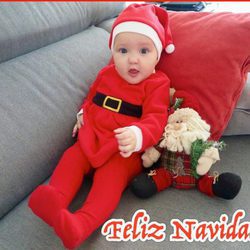Matilda Suárez Costa felicitando la Navidad 2016 vestida de Mamá Noel
