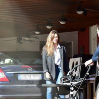 Iker Casillas y Sara Carbonero llegan a Corral de Almaguer para pasar la Navidad 2016