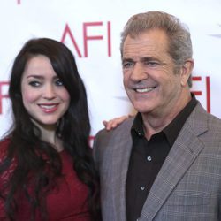 Mel Gibson y su novia Roselind Ross en los AFI Awards 2017