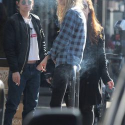Kristen Stewart y Stella Maxwell por las calles de Los Ángeles