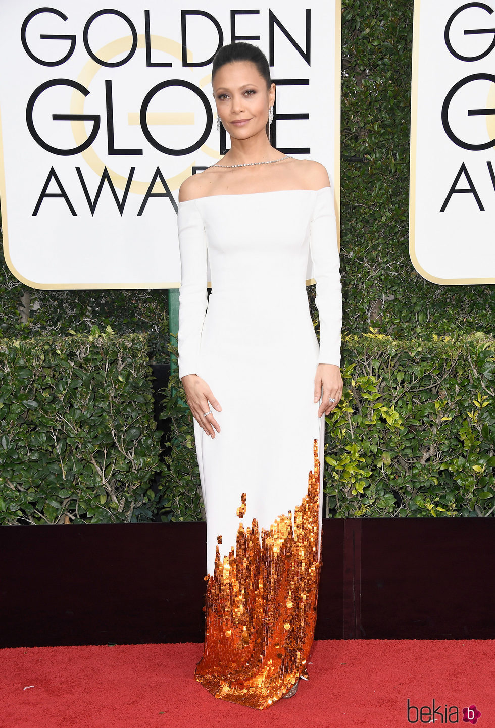 Thandie Newton en la alfombra roja de los Globos de Oro 2017