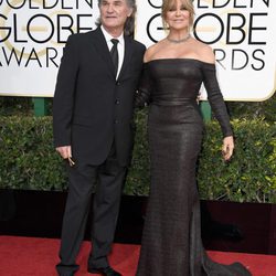 Kurt Russell y Goldie Hawn en la alfombra roja de los Globos de Oro 2017