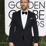 Ryan Reynolds en la alfombra roja de los Globos de Oro 2017