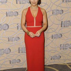 Alyssa Milano en la fiesta de HBO tras los Globos de Oro 2017