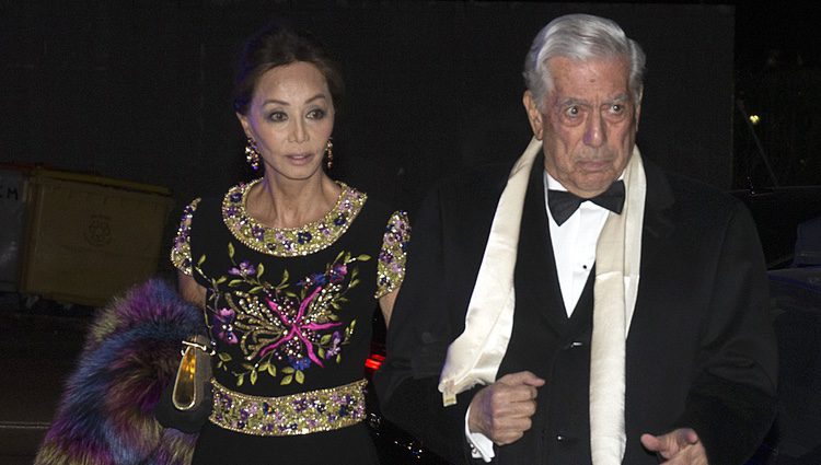 Isabel Preysler y Mario Vargas Llosa en la fiesta de cumpleaños del embajador de EEUU