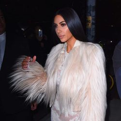 Kim Kardashian saliendo del rodaje de 'Ocean's Eight'